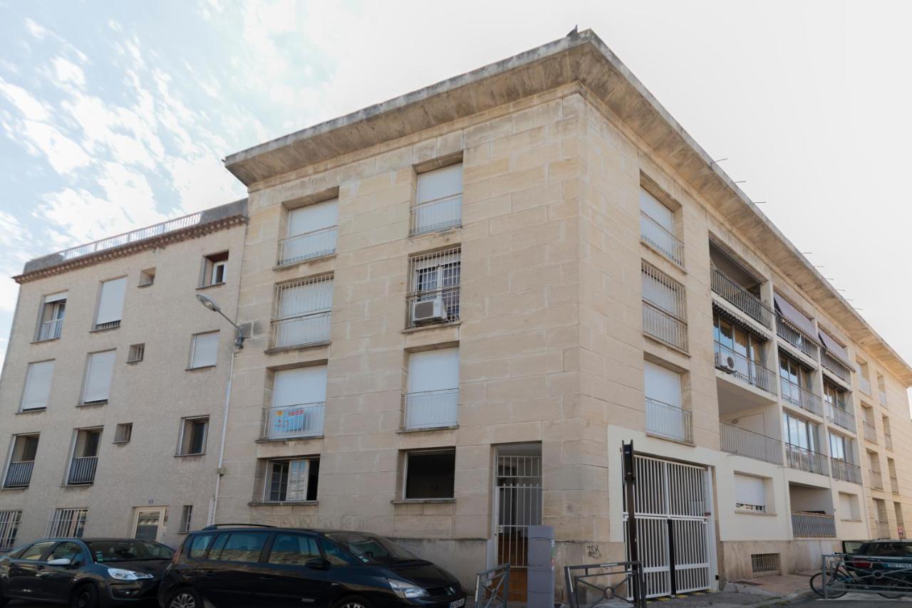 Appartement De Charme - Vue Sur Remparts - Wifi Gratuit - Parking Payant A Proximite Avignon Exterior foto